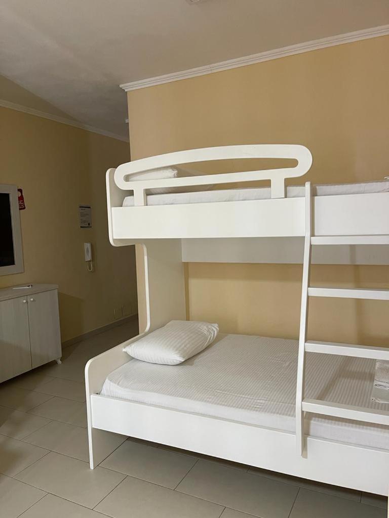 Hotel Adria Shëngjin Eksteriør billede