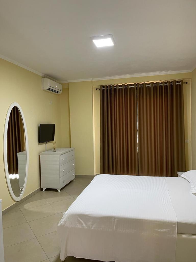 Hotel Adria Shëngjin Eksteriør billede