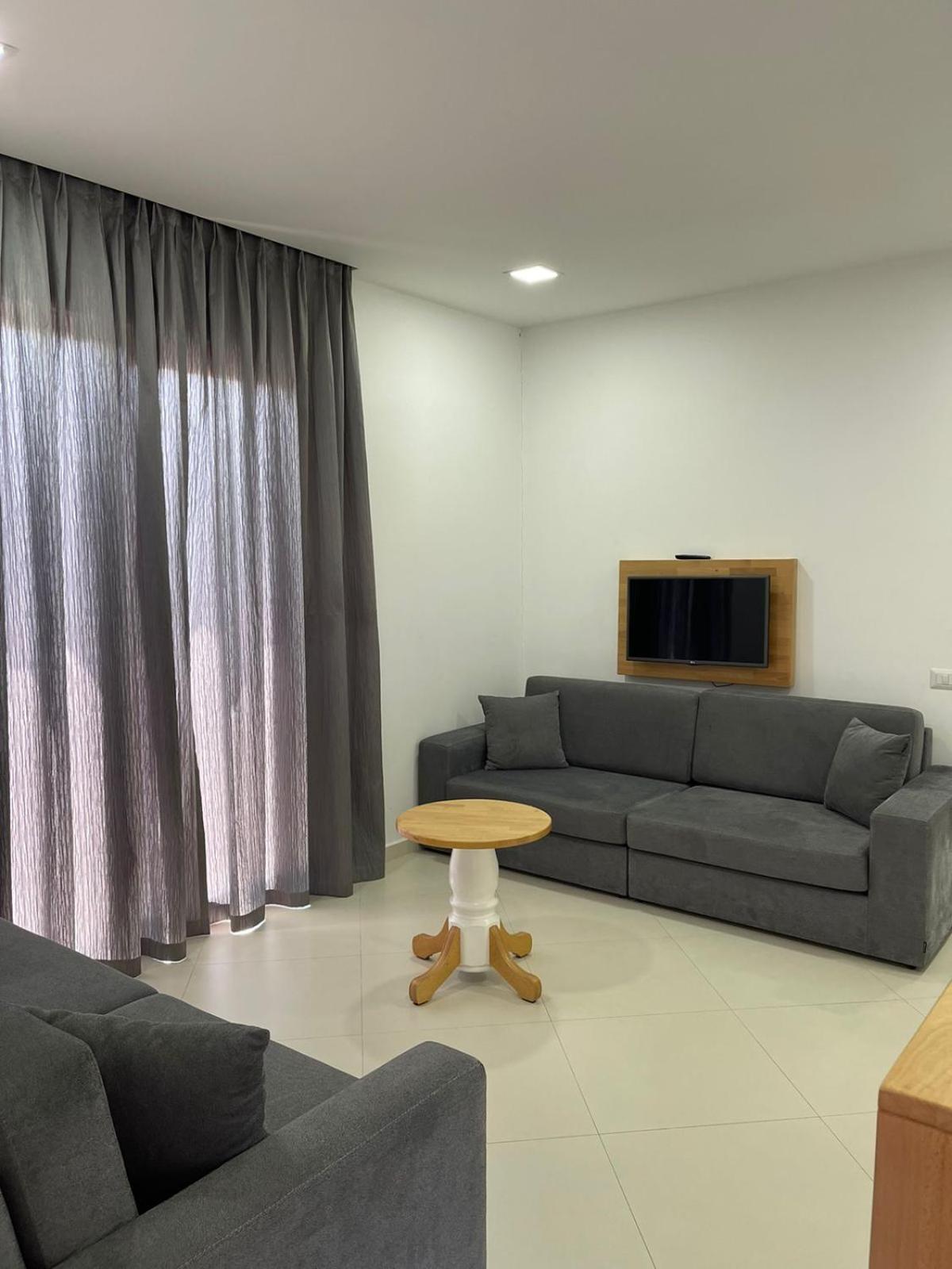 Hotel Adria Shëngjin Eksteriør billede